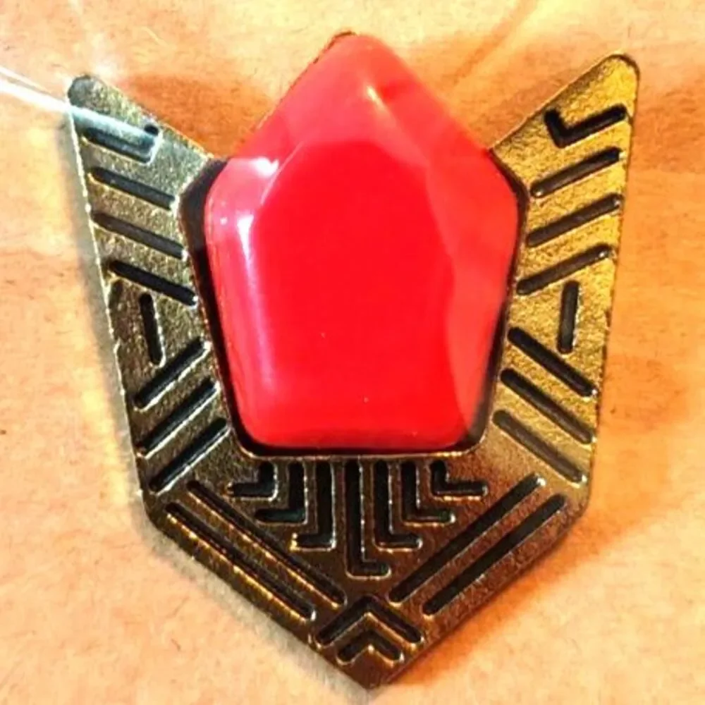 Gerudo Emblem Pin Zelda Video Game Red Gem Lapel Badge Brooch
